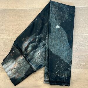 Alo Leggings